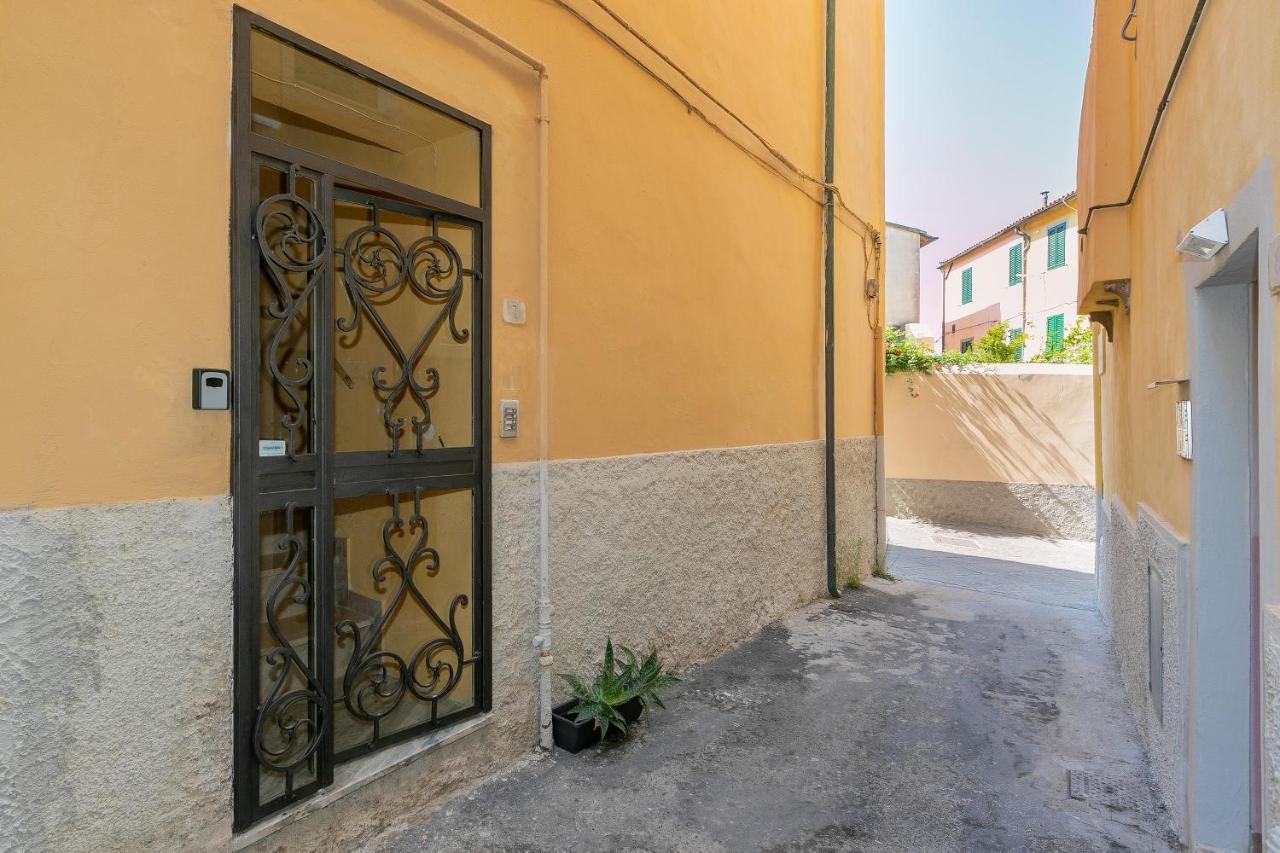פיומבינו Casa Del Pescatore מראה חיצוני תמונה